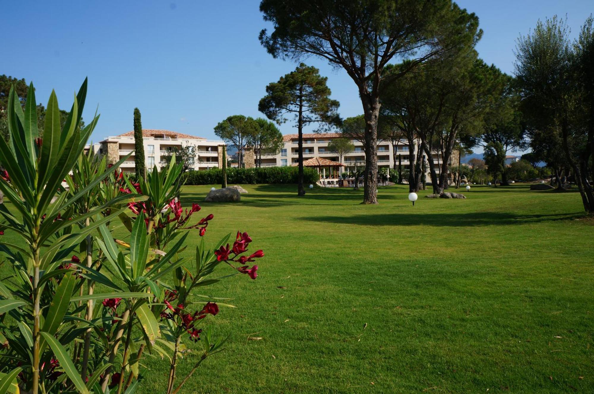 Residence Salina Bay Porto-Vecchio  Exteriör bild
